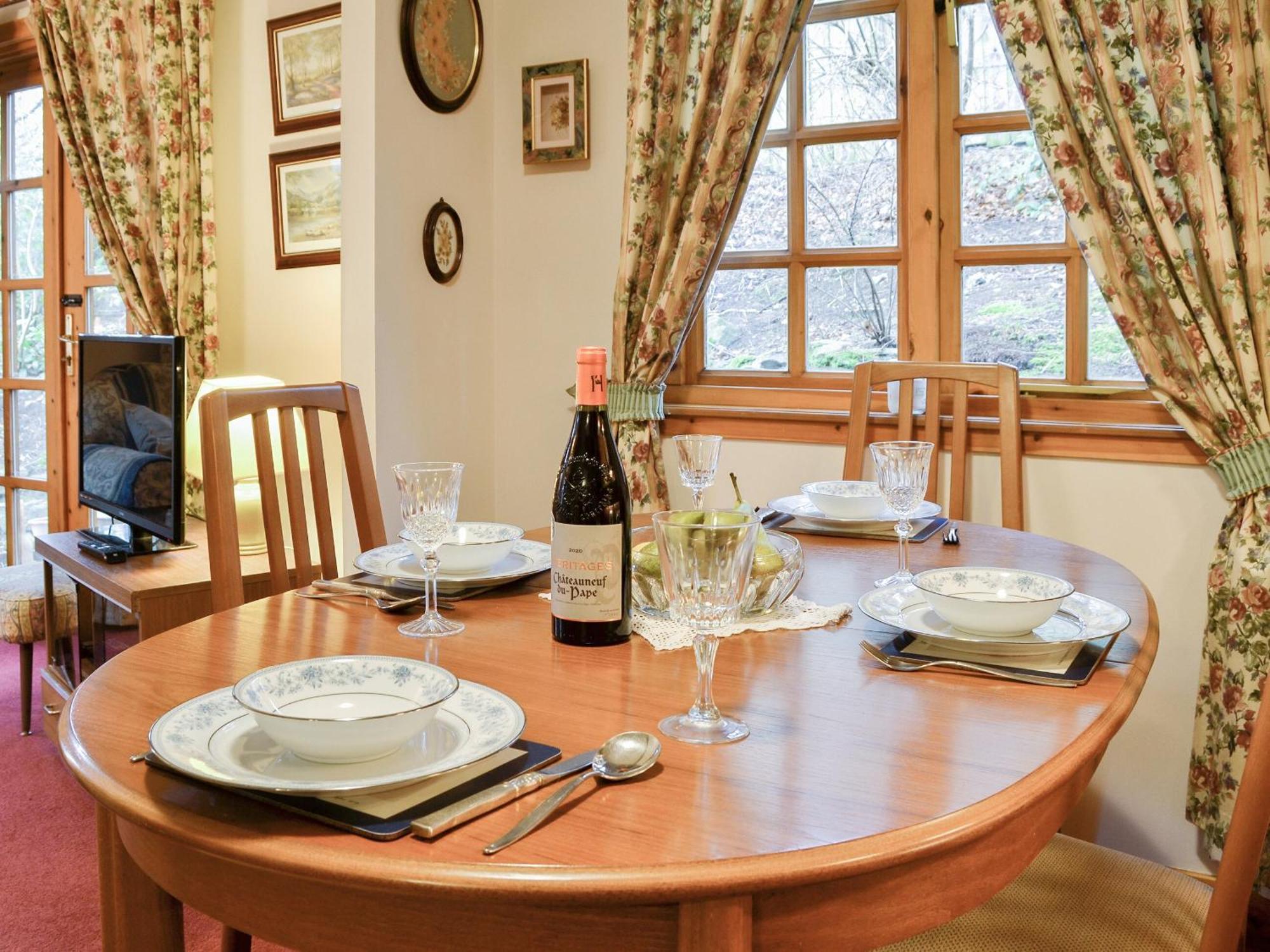 Toll Bridge Lodge Banchory Bagian luar foto